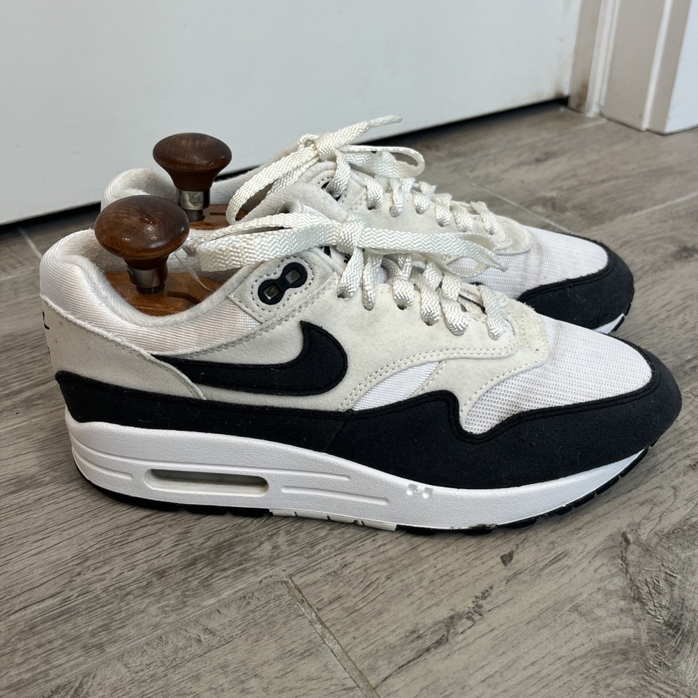 Nike Air Max 1 Women's Black White Sneaker Running Athletic Shoe Size 7 Low Top